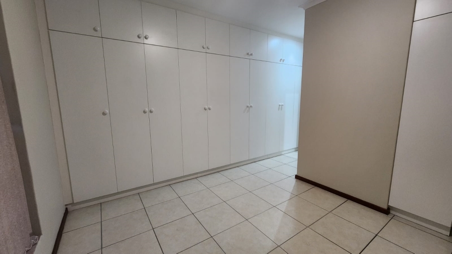 To Let 2 Bedroom Property for Rent in Rouxville Western Cape